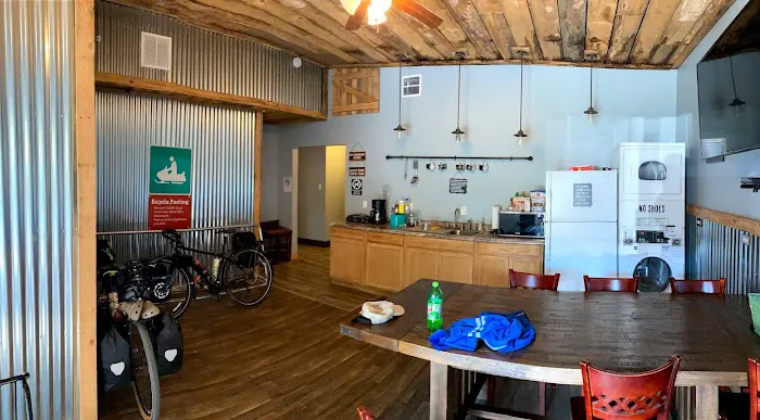 Falls Market Inn & Suite 4