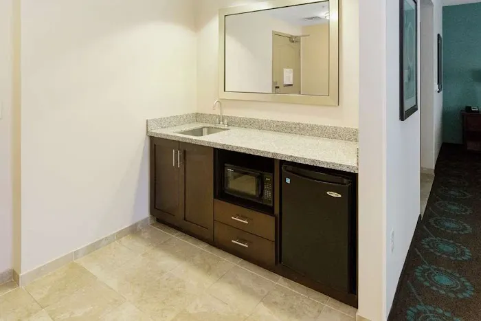 Hampton Inn Pittsburgh-Bridgeville 4
