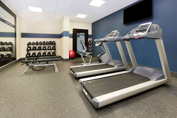 Hampton Inn Pittsburgh-Bridgeville 4