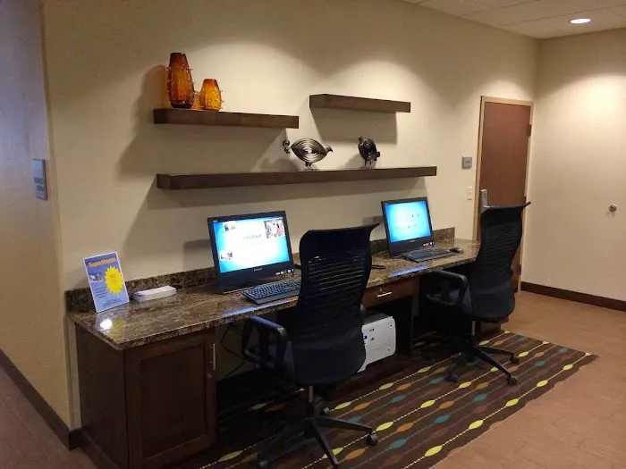 Hampton Inn Pittsburgh-Bridgeville 4
