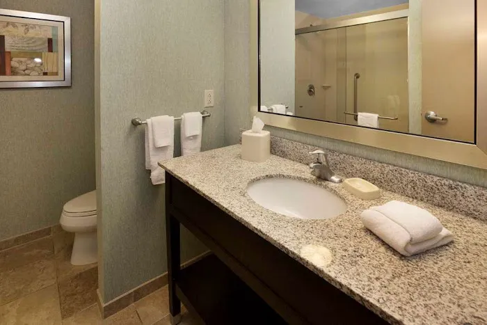 Hampton Inn Pittsburgh-Bridgeville 4