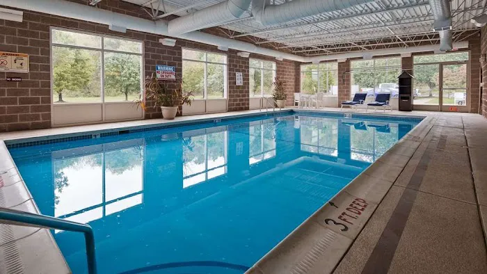 Best Western Garden Inn 4