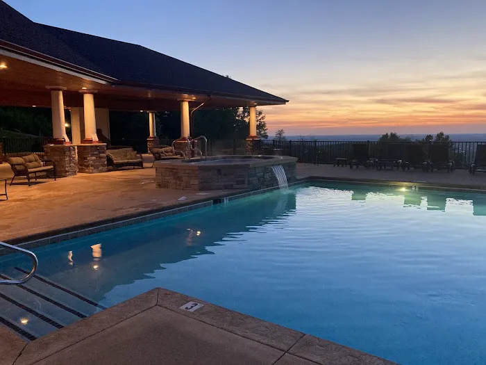 Historic Summit Inn Resort 4