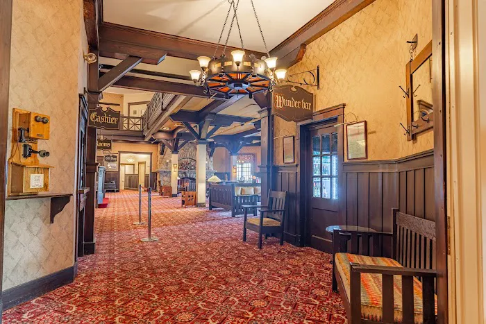 Historic Summit Inn Resort 4