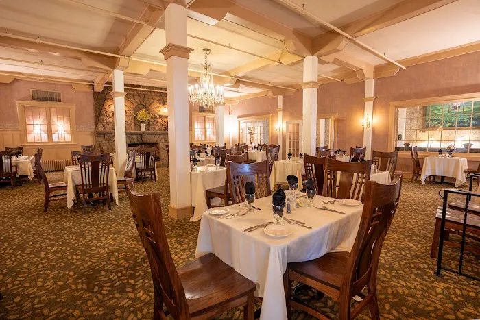 Historic Summit Inn Resort 4