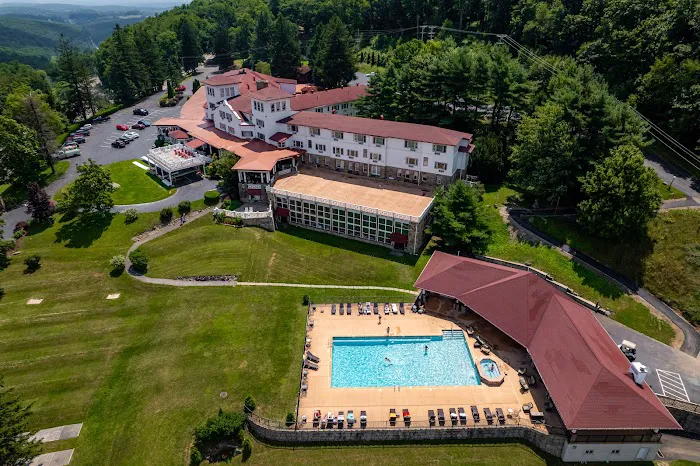 Historic Summit Inn Resort 4