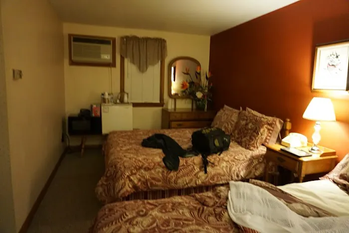 Coachman Motor Inn 5