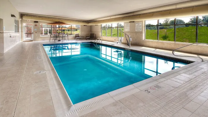 Holiday Inn Express & Suites Pittsburgh SW - Southpointe by IHG 4