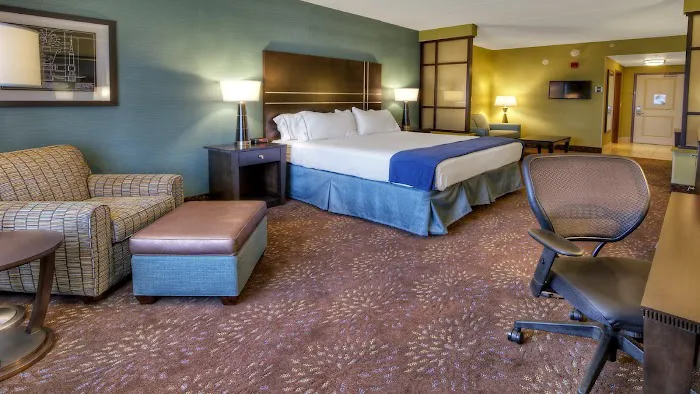 Holiday Inn Express & Suites Pittsburgh SW - Southpointe by IHG 4