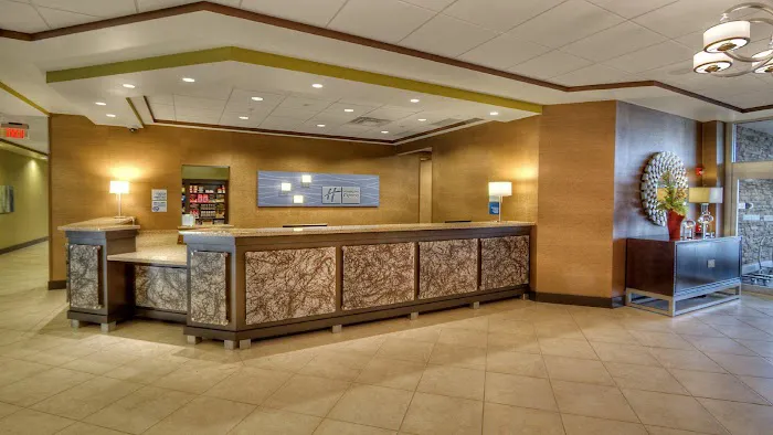 Holiday Inn Express & Suites Pittsburgh SW - Southpointe by IHG 4
