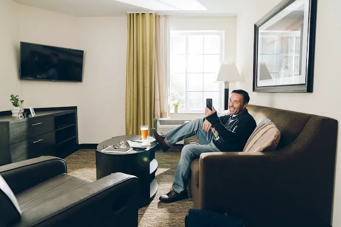 Candlewood Suites Washington North by IHG 4