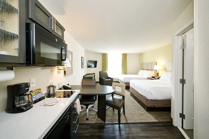 Candlewood Suites Washington North by IHG 4