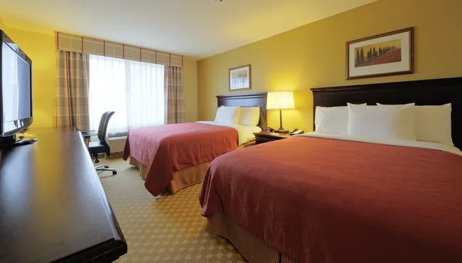 Country Inn & Suites by Radisson, Washington at Meadowlands, PA 4