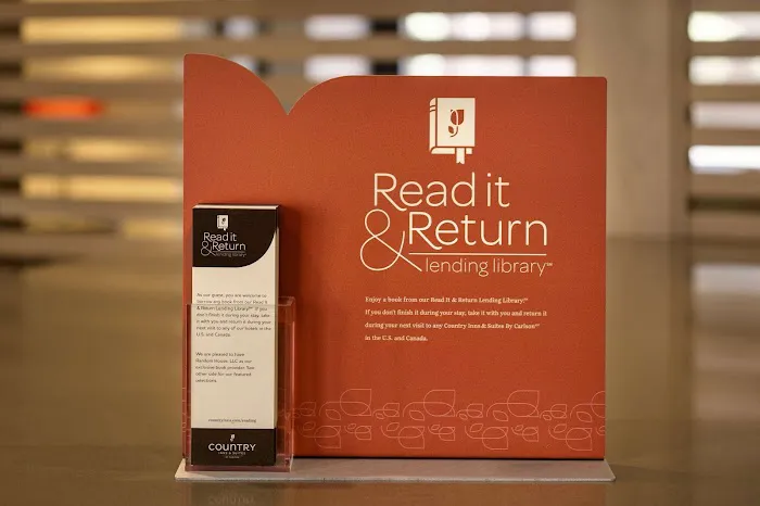 Country Inn & Suites by Radisson, Washington at Meadowlands, PA 4
