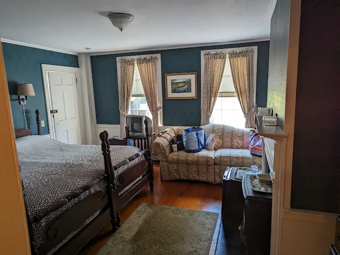 Pepper House Inn 5