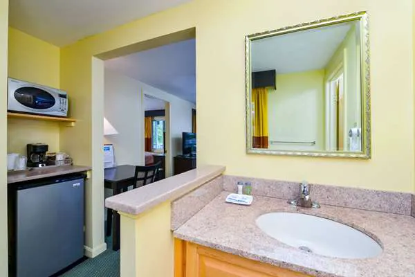 Rodeway Inn Orleans - Cape Cod 5