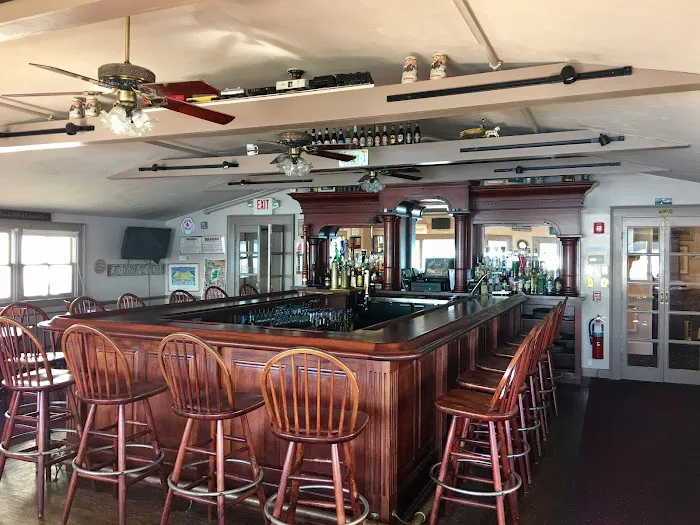 Orleans Waterfront Inn & Restaurant 5