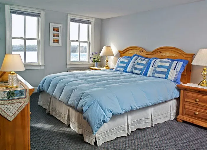 Orleans Waterfront Inn & Restaurant 5