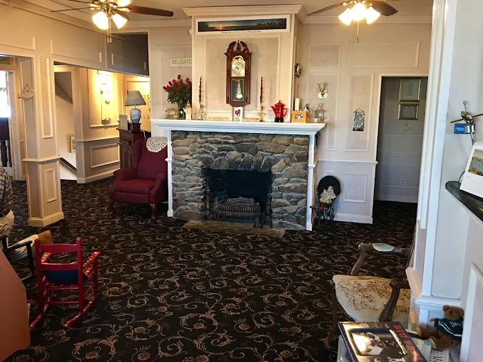 Orleans Waterfront Inn & Restaurant 5