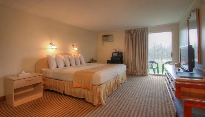 Seashore Park Inn 5