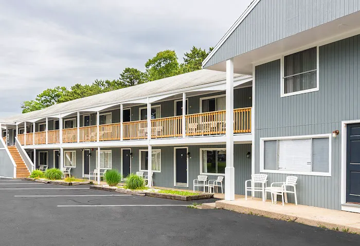 Ocean Park Inn Cape Cod 4