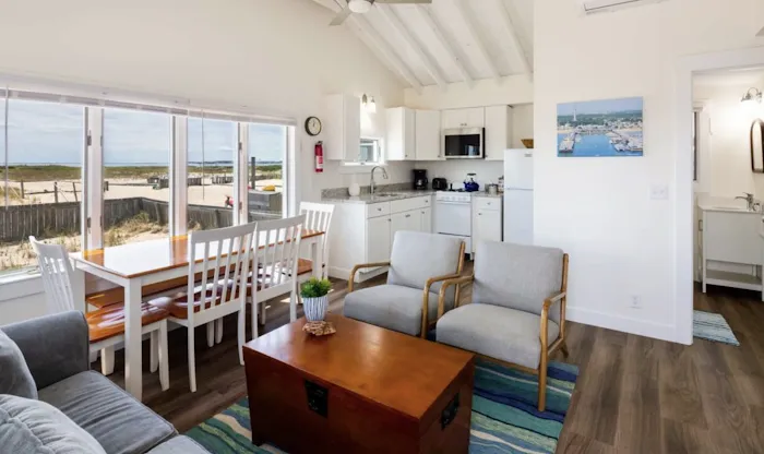 Truro Beach Cottages 5
