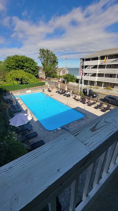 Surfside Hotel and Suites 5