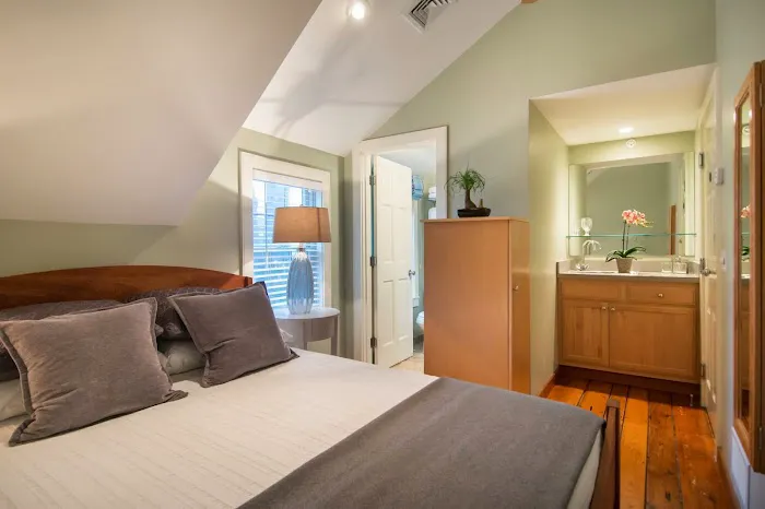 8 Dyer Hotel 5