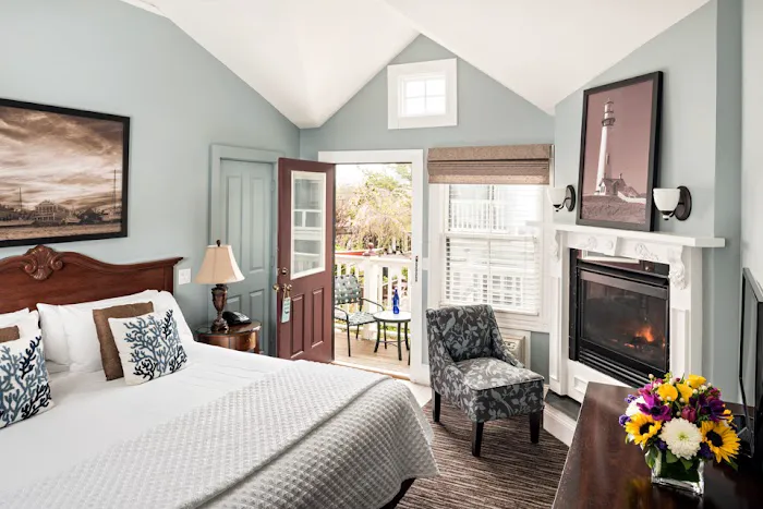 Crowne Pointe Hotel & Spa 5