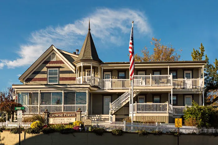 Crowne Pointe Hotel & Spa 5