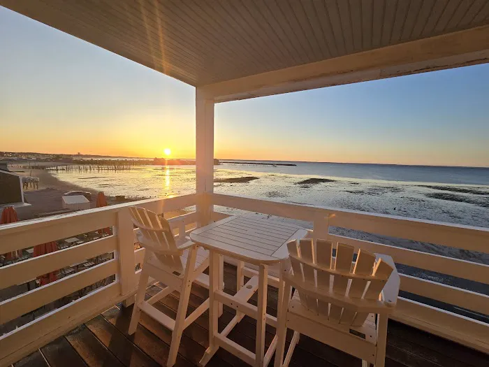 Anchor Inn Beach House 5