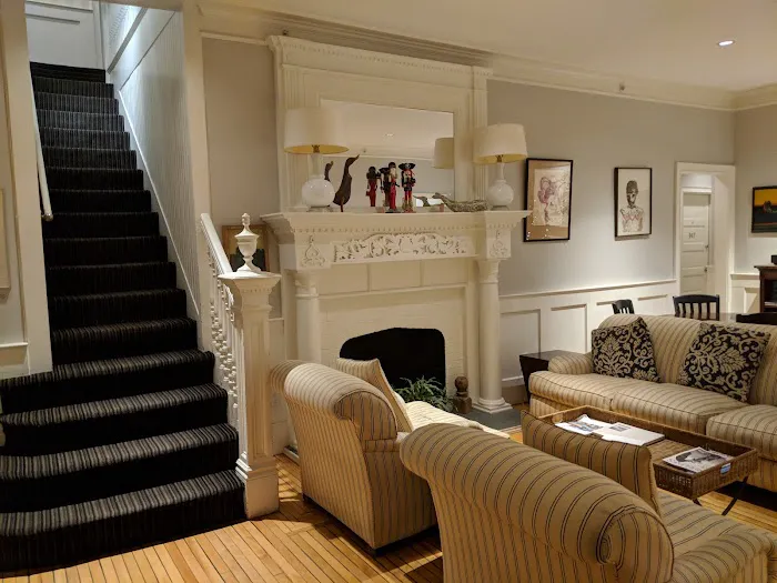 Anchor Inn Beach House 5
