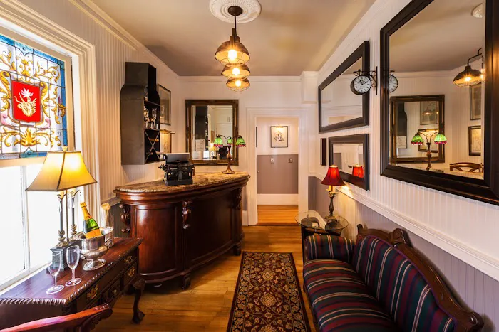 Queen Vic Guest House Provincetown 5