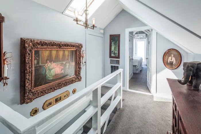 Queen Vic Guest House Provincetown 5