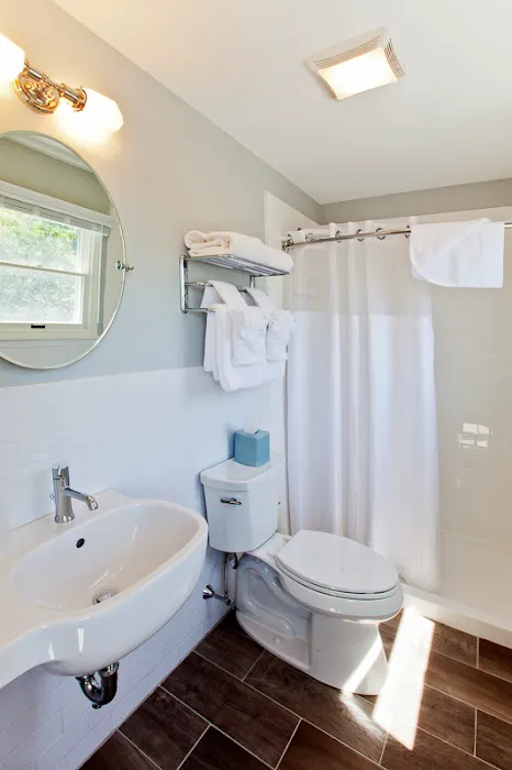 Seaglass Inn & Spa 5