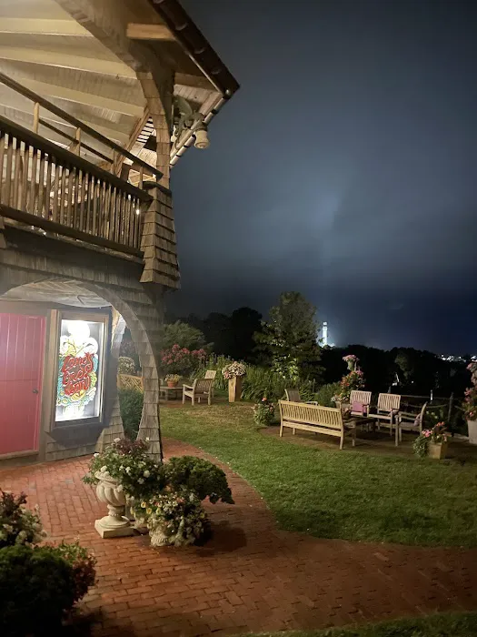 Land's End Inn 5
