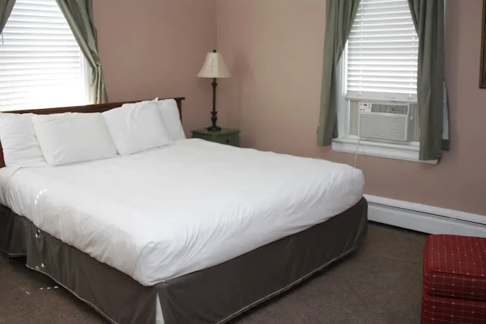 North Beach Hotel 4