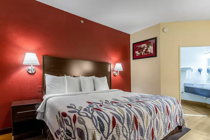 Red Roof Inn Georgetown, IN – Louisville West 4