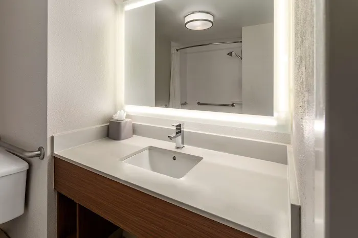 Holiday Inn Express New Albany - Louisville NW by IHG 4