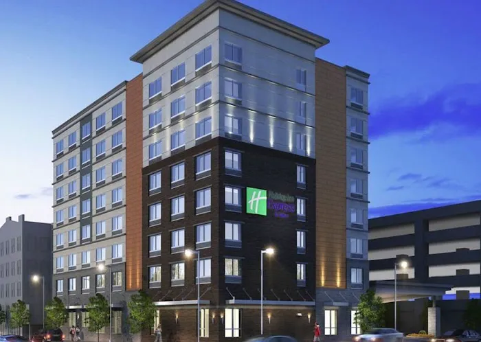 Holiday Inn Express & Suites Louisville Downtown by IHG 5