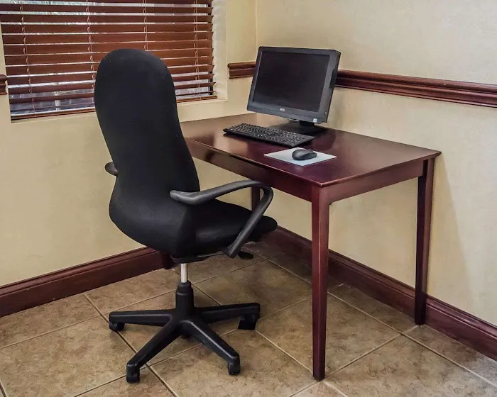 Quality Suites 4