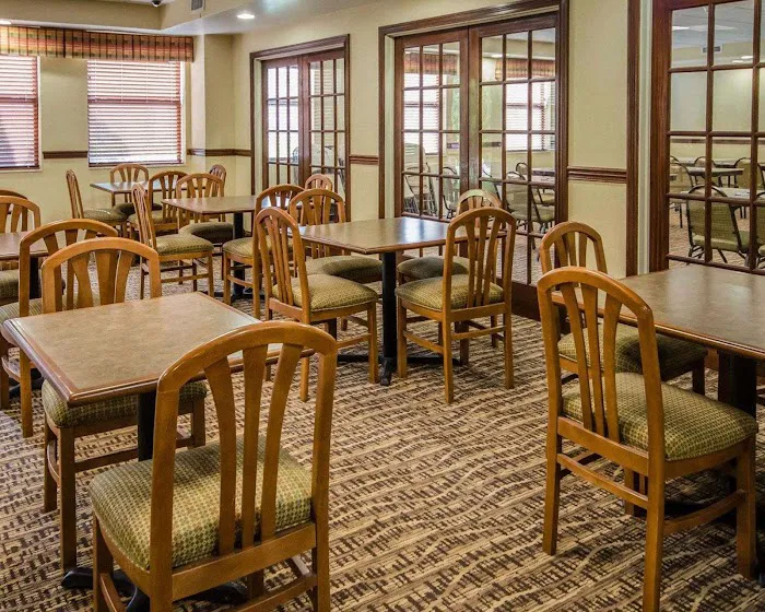 Quality Suites 4