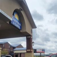 Days Inn & Suites by Wyndham Jeffersonville IN ico