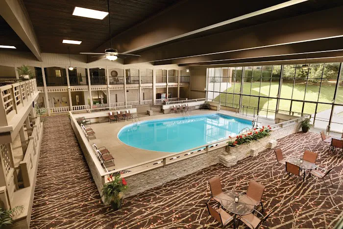 Radisson Hotel Louisville North 4