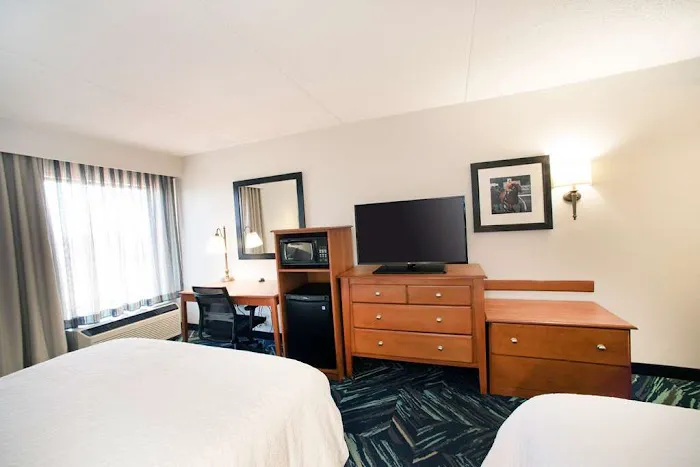 Hampton Inn Louisville-North/Clarksville 4