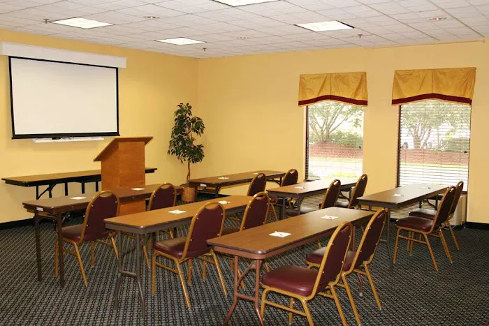 Hampton Inn Louisville-North/Clarksville 4