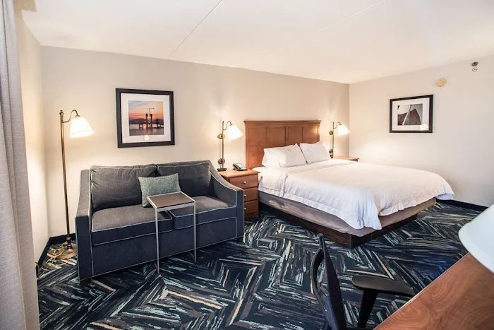 Hampton Inn Louisville-North/Clarksville 4