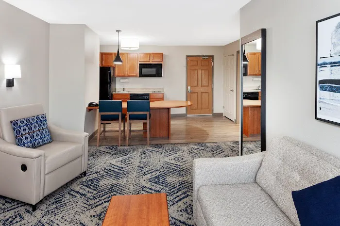 Candlewood Suites Louisville North by IHG 4