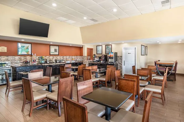 Best Western Green Tree Inn 4