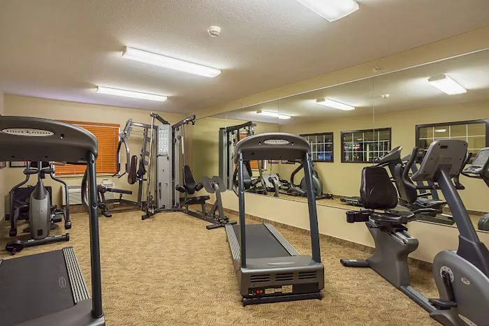 Suburban Studios Clarksville-Louisville North 4
